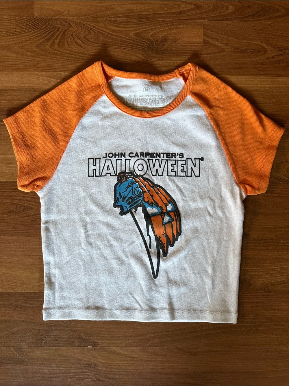 🆕 Hot Topic Orange and White John Carpenter's Halloween Raglan Tee